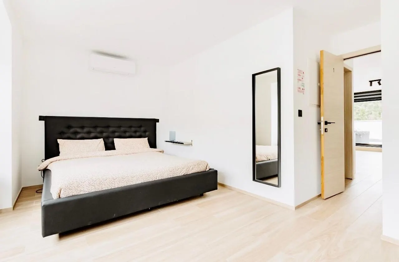 Residence Palace Expo Brussel 0*,